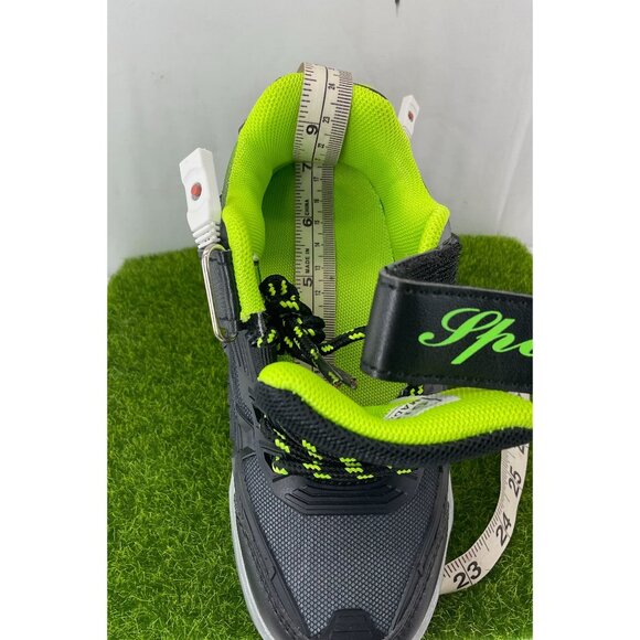 New Kids LED Light-Up Roller Sneakers With Wheels Size 12 little kit - Picture 10 of 11